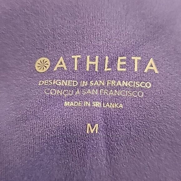 Athleta Concious Crop Printed Top, Size Medium D-DD, Multi Tropical Color, NWT - Picture 3 of 6